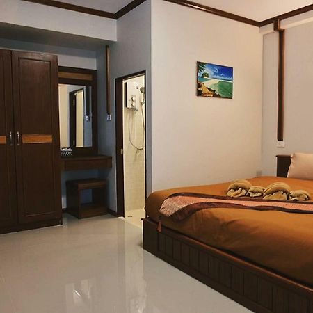 ราชาดาเพลส Hotel Krabi ภายนอก รูปภาพ