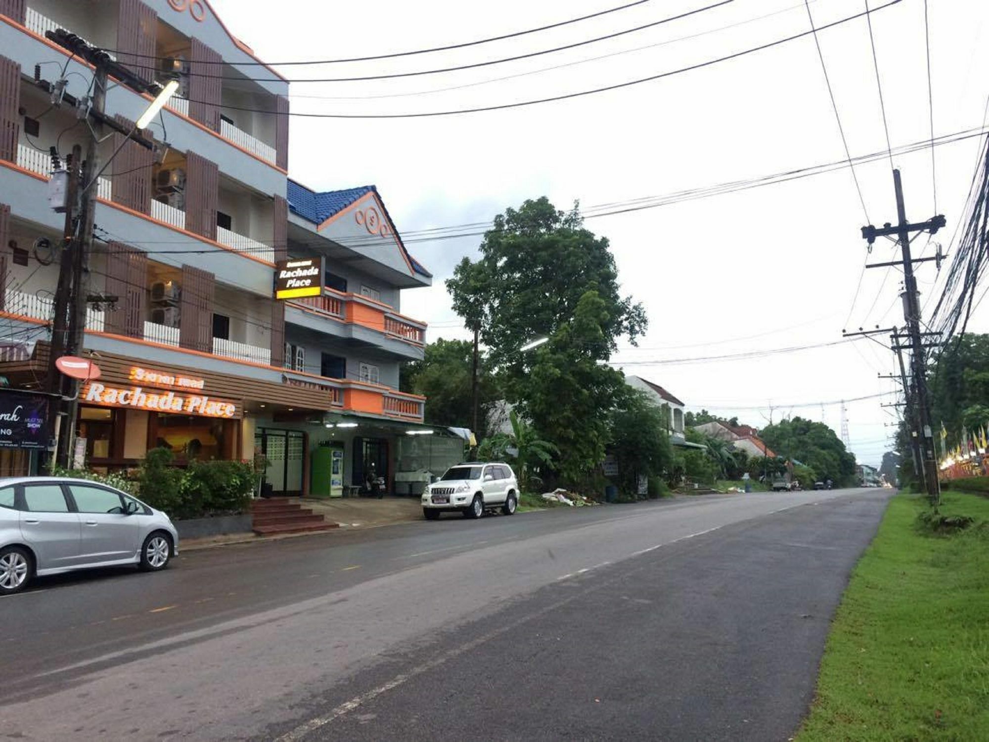 ราชาดาเพลส Hotel Krabi ภายนอก รูปภาพ
